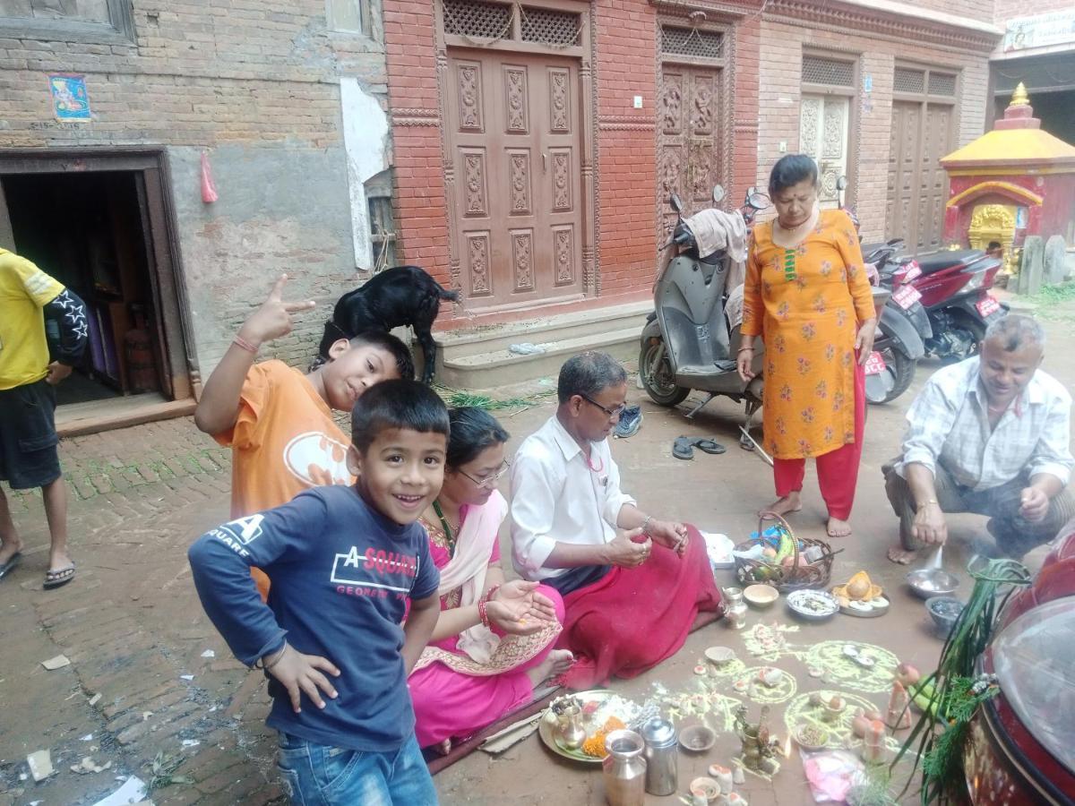 Laxmi Homestay With Main Square View Bhaktapur Ngoại thất bức ảnh